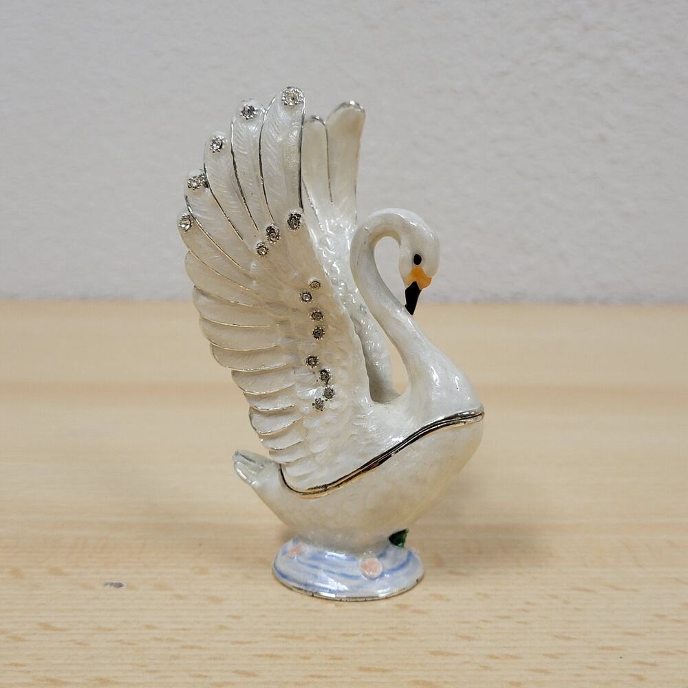 RARE SWAN PRINCESS TRINKET BOX BEJEWELED HAND PAINTED ENAMEL PEWTER CRYSTAL